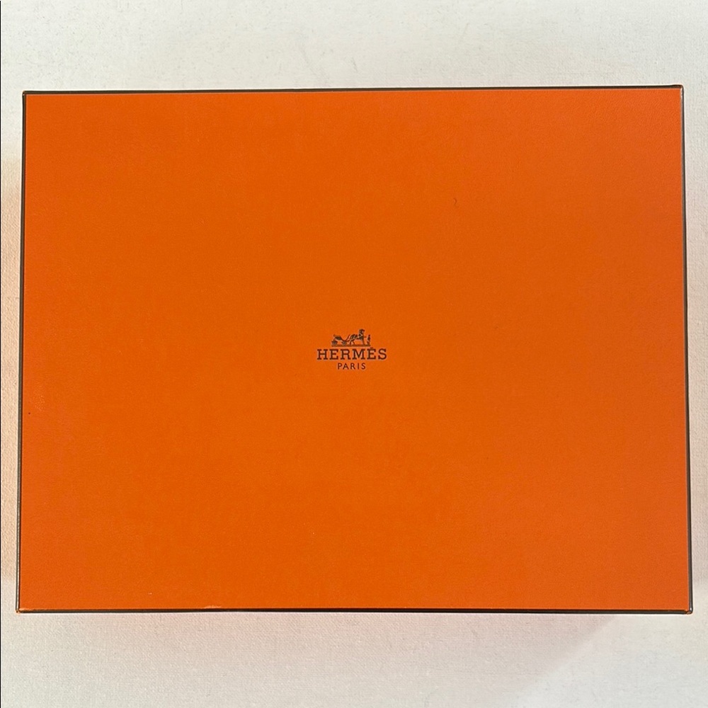 100% Authentic Hermès Orange Gift Box